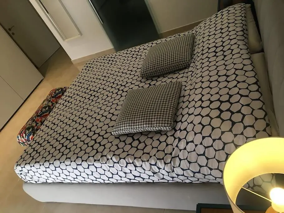 Champagne Supernova Penthouse Apartment Santa Vennera